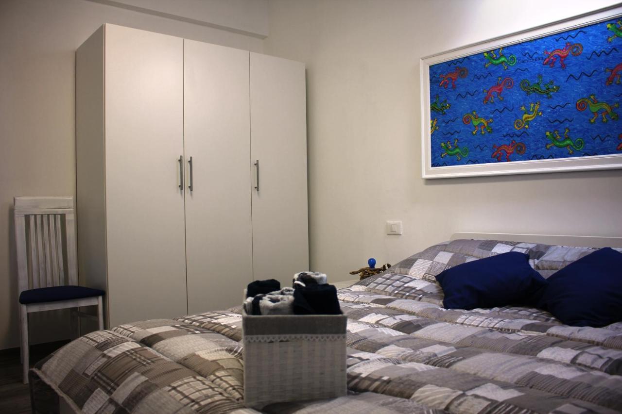Villa Sonia Apartment & Rooms Lignano Sabbiadoro Kültér fotó