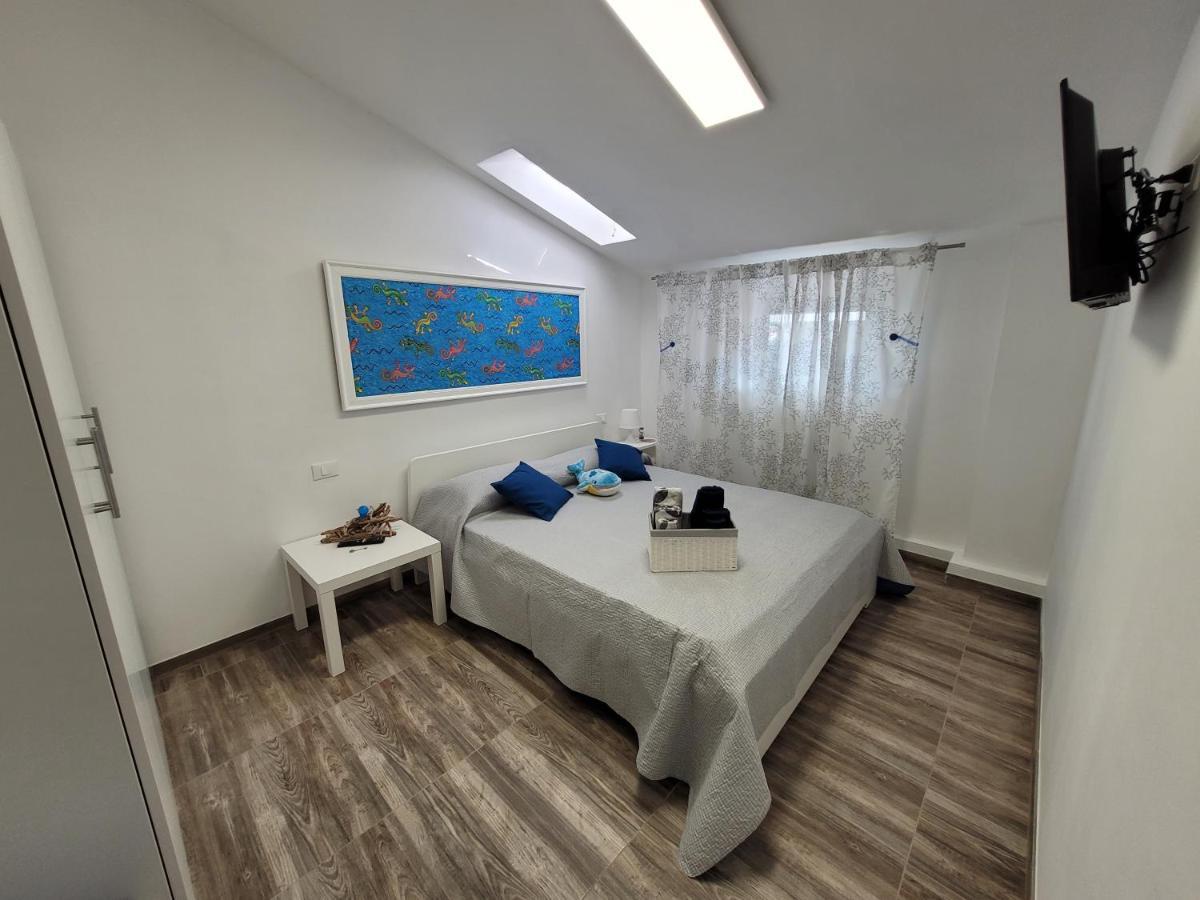 Villa Sonia Apartment & Rooms Lignano Sabbiadoro Kültér fotó